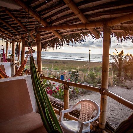 Beach Front Bungalows At The Coconut 카노아 외부 사진